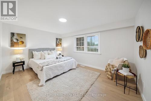 58 Brookland Avenue, Aurora, ON - Indoor Photo Showing Bedroom