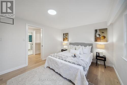 58 Brookland Avenue, Aurora, ON - Indoor Photo Showing Bedroom