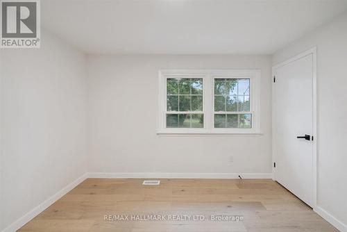 58 Brookland Avenue, Aurora, ON - Indoor Photo Showing Other Room