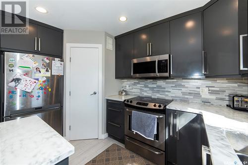 3169 Mcclocklin Road, Saskatoon, SK - Indoor Photo Showing Kitchen With Upgraded Kitchen