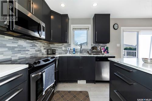 3169 Mcclocklin Road, Saskatoon, SK - Indoor Photo Showing Kitchen With Upgraded Kitchen