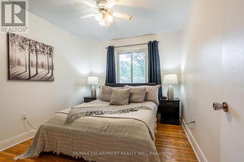 276 Bowman Street, Hamilton (Ainslie Wood), ON - Indoor Photo Showing Bedroom