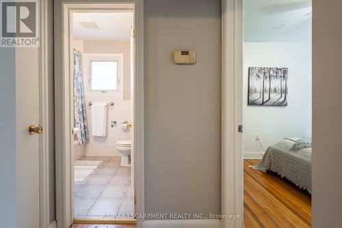 276 Bowman Street, Hamilton (Ainslie Wood), ON - Indoor Photo Showing Bathroom