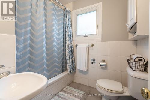 276 Bowman Street, Hamilton, ON - Indoor Photo Showing Bathroom