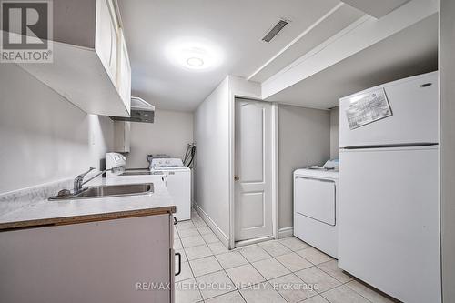 1215 Franklin Drive, Peterborough, ON - Indoor Photo Showing Laundry Room