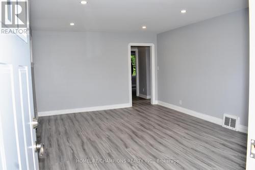 55 Central Park Boulevard N, Oshawa, ON - Indoor Photo Showing Other Room