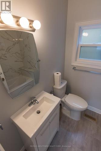 Main - 554 Mary Street, Hamilton, ON - Indoor Photo Showing Bathroom