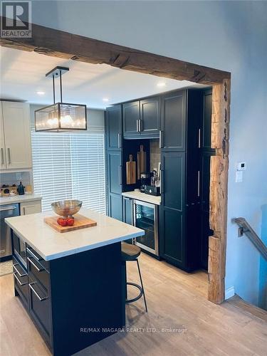 7467 Monastery Drive, Niagara Falls, ON - Indoor Photo Showing Kitchen