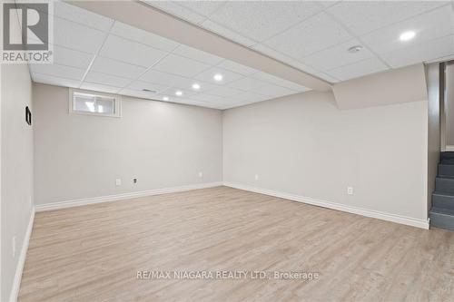 7467 Monastery Drive, Niagara Falls, ON - Indoor Photo Showing Other Room