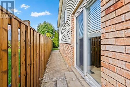 7467 Monastery Drive, Niagara Falls, ON - Outdoor