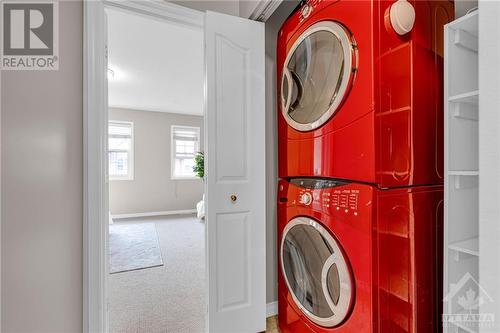 77 Jenscott Private, Ottawa, ON - Indoor Photo Showing Laundry Room