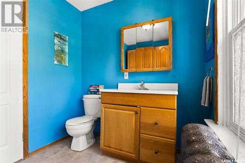 2200 Halifax Street, Regina, SK - Indoor Photo Showing Bathroom