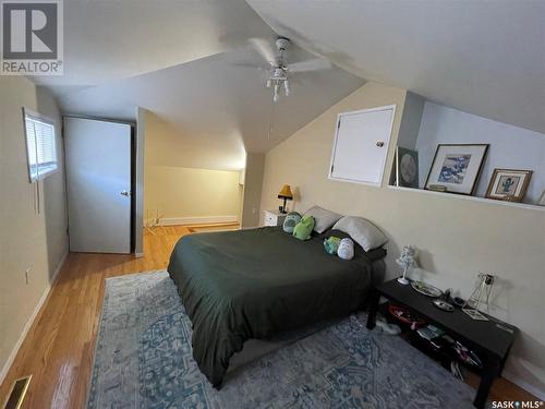 418 Maple Street, Saskatoon, SK - Indoor Photo Showing Bedroom