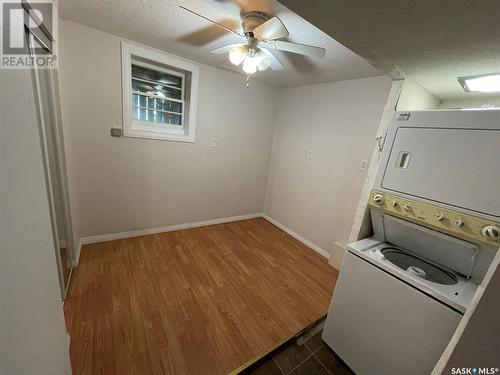 418 Maple Street, Saskatoon, SK - Indoor Photo Showing Laundry Room