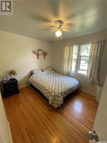 418 Maple Street, Saskatoon, SK - Indoor Photo Showing Bedroom