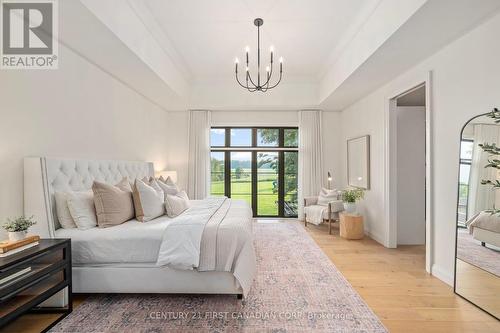 22111 Valleyview Road, Thames Centre (Thorndale), ON - Indoor Photo Showing Bedroom