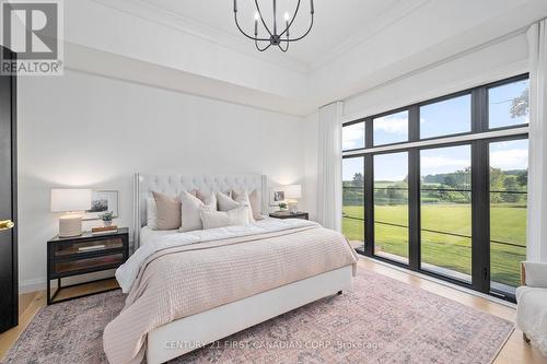 22111 Valleyview Road, Thames Centre (Thorndale), ON - Indoor Photo Showing Bedroom