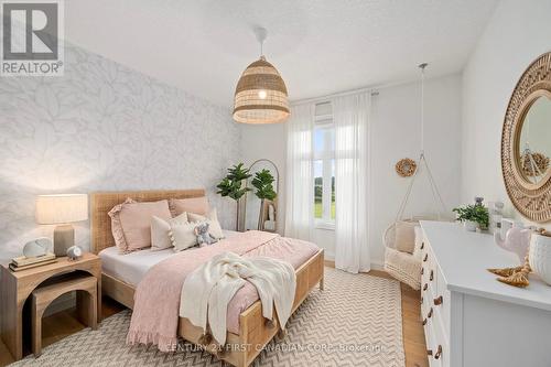 22111 Valleyview Road, Thames Centre (Thorndale), ON - Indoor Photo Showing Bedroom