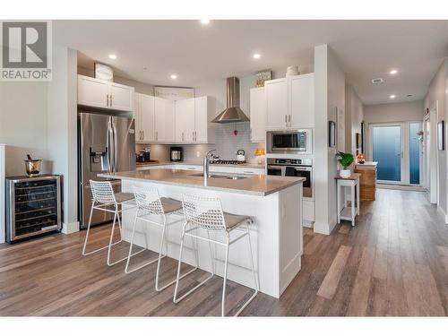 100 Vista Way Unit# 112, Penticton, BC - Indoor Photo Showing Kitchen With Upgraded Kitchen