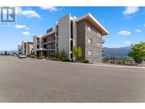 100 Vista Way Unit# 112, Penticton, BC - Outdoor