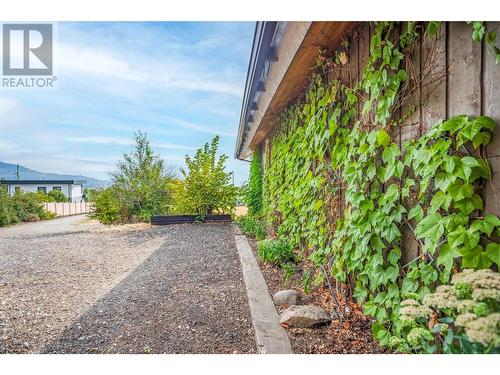 3586 Elliott Road, West Kelowna, BC - Outdoor