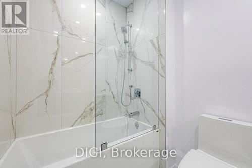 Ph5 - 400 Walmer Road, Toronto (Forest Hill South), ON - Indoor Photo Showing Bathroom