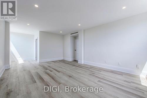 Ph5 - 400 Walmer Road, Toronto (Forest Hill South), ON - Indoor Photo Showing Other Room