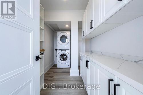 Ph5 - 400 Walmer Road, Toronto (Forest Hill South), ON - Indoor Photo Showing Laundry Room