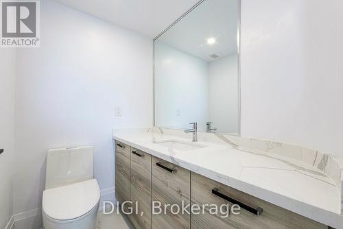 Ph5 - 400 Walmer Road, Toronto (Forest Hill South), ON - Indoor Photo Showing Bathroom