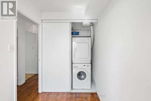 1703 - 1900 Sheppard Avenue E, Toronto (Pleasant View), ON - Indoor Photo Showing Laundry Room