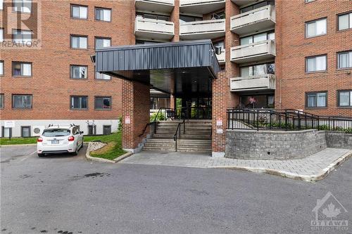 3100 Carling Avenue Unit#811, Ottawa, ON - Outdoor With Balcony