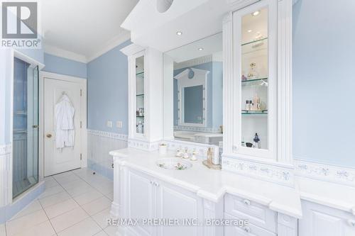 320 Balding Boulevard, Vaughan (East Woodbridge), ON - Indoor Photo Showing Bathroom