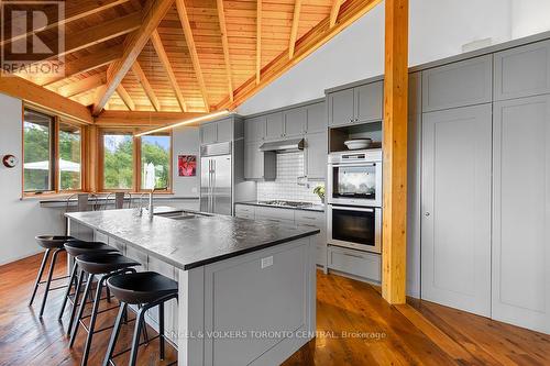 827834 Mulmur Nottawasaga, Clearview, ON - Indoor Photo Showing Kitchen