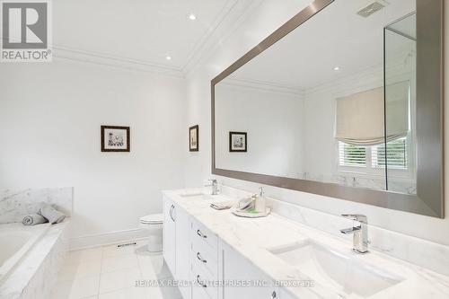 3630 Silverplains Drive, Mississauga, ON - Indoor Photo Showing Bathroom