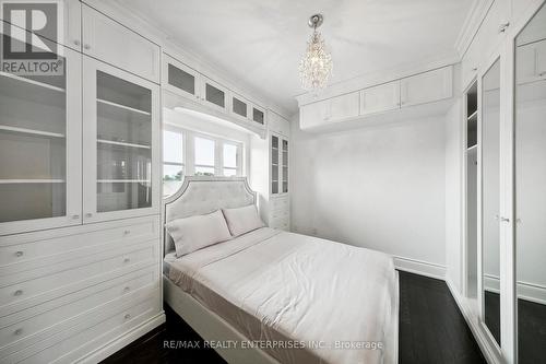 3630 Silverplains Drive, Mississauga, ON - Indoor Photo Showing Bedroom