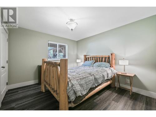 630 Green Road, Canal Flats, BC - Indoor Photo Showing Bedroom