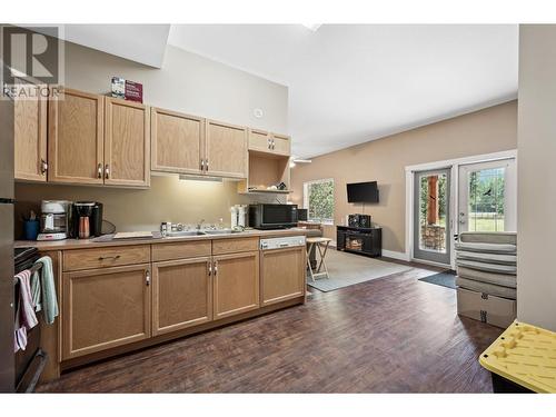 630 Green Road, Canal Flats, BC - Indoor Photo Showing Kitchen