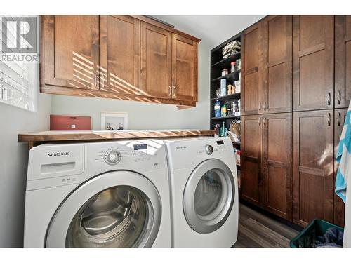 630 Green Road, Canal Flats, BC - Indoor Photo Showing Laundry Room