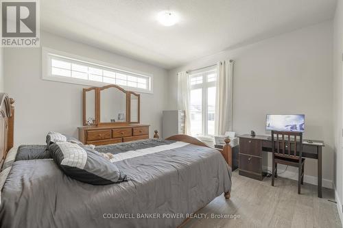 290B Nancy Street, Dutton/Dunwich (Dutton), ON - Indoor Photo Showing Bedroom