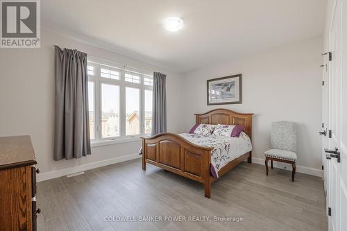 290B Nancy Street, Dutton/Dunwich (Dutton), ON - Indoor Photo Showing Bedroom