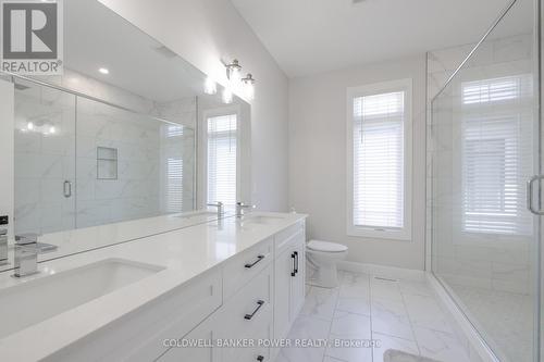 290B Nancy Street, Dutton/Dunwich (Dutton), ON - Indoor Photo Showing Bathroom