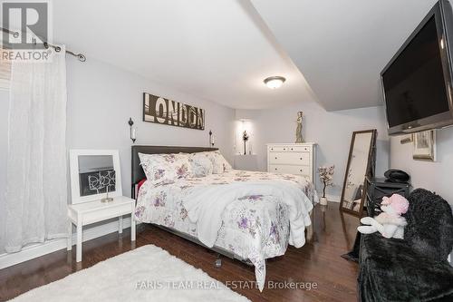 50 Dunnett Drive, Barrie, ON - Indoor Photo Showing Bedroom