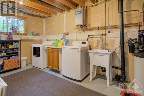 106 Archie Street, Woodlawn, ON - Indoor Photo Showing Laundry Room