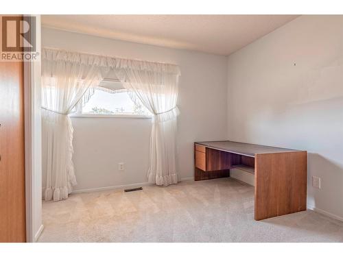 4501 17 Street, Vernon, BC - Indoor Photo Showing Other Room