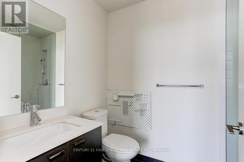 2805 - 30 Roehampton Avenue, Toronto, ON - Indoor Photo Showing Bathroom