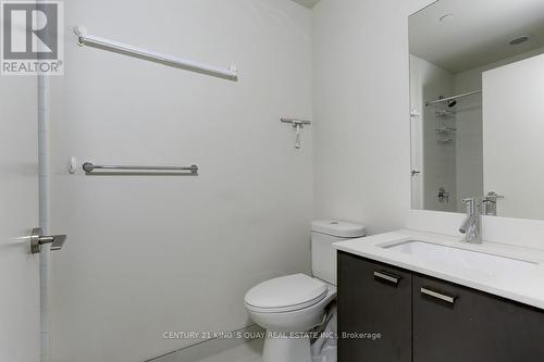 2805 - 30 Roehampton Avenue, Toronto, ON - Indoor Photo Showing Bathroom