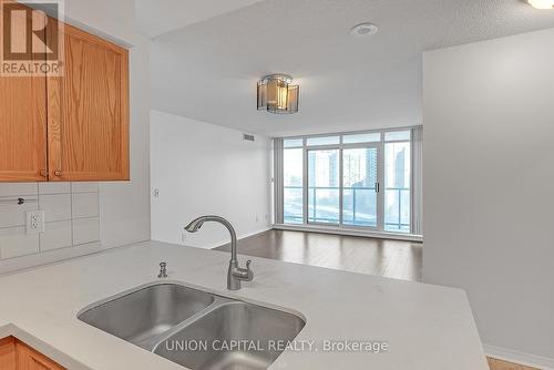 1508 - 5508 Yonge Street, Toronto, ON - Indoor Photo Showing Kitchen With Double Sink