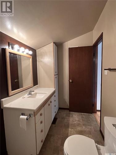 15 Kms Sw Of Meadow Lake, Meadow Lake Rm No.588, SK - Indoor Photo Showing Bathroom