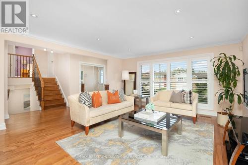 169 Kennard Avenue, Toronto (Bathurst Manor), ON - Indoor Photo Showing Living Room