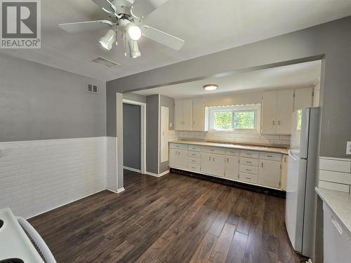 329 First Ave, Sault Ste Marie, ON - Indoor Photo Showing Kitchen